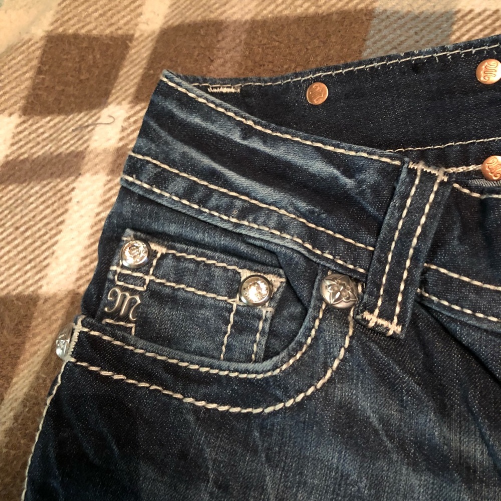LIKE NEW $220- Miss Me signature SKINNY Angel - Picture 4 of 7